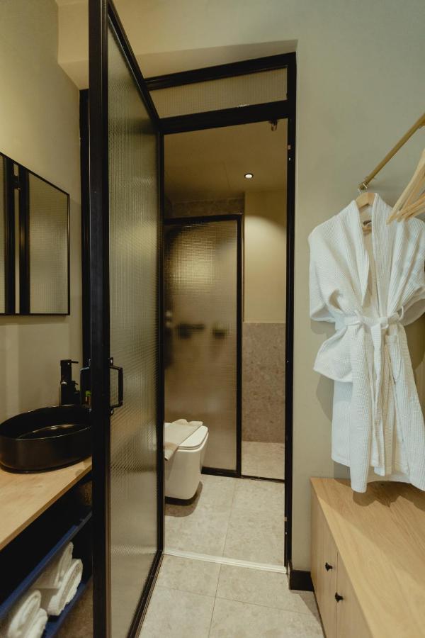 Metis Urbane Living Spaces Atenas Exterior foto
